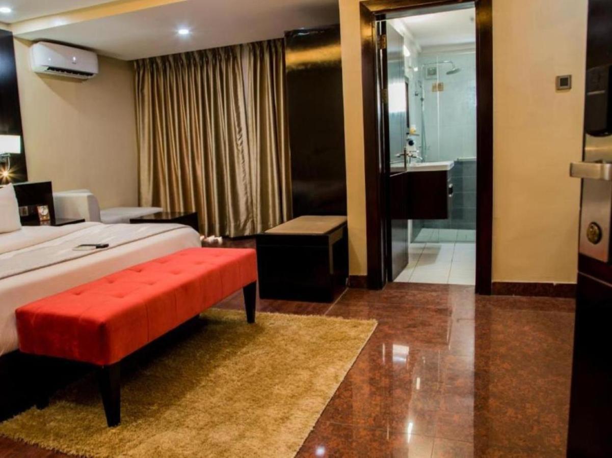 BON Hotel Nest Bodija Ibadan Bagian luar foto